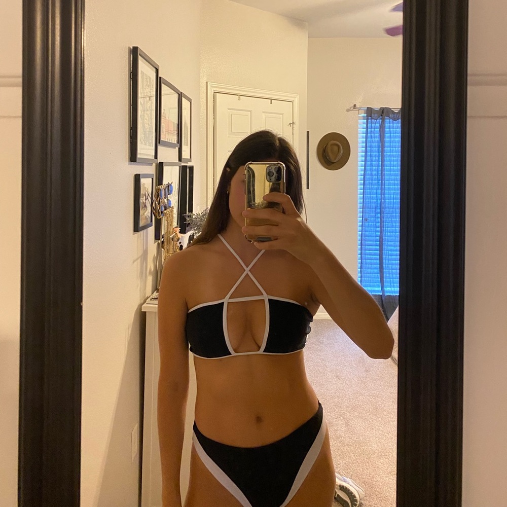 House of Harlow 1960 bikini top